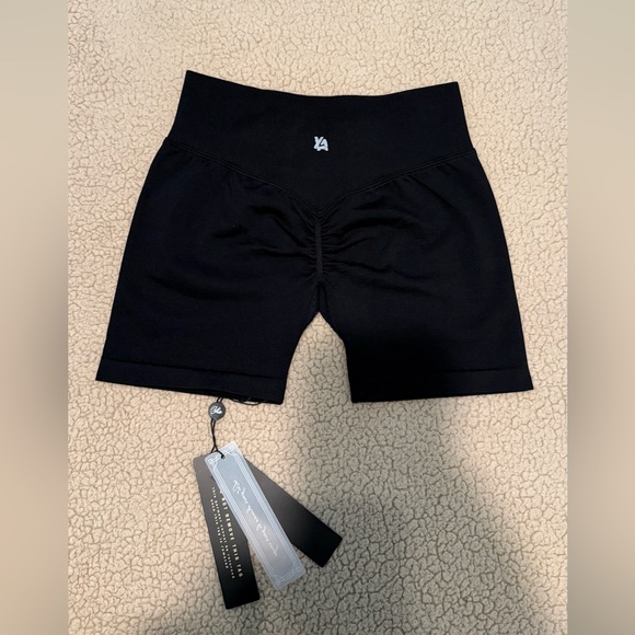 NWT YoungLA W128 LEGACY SEAMLESS SHORTS - Picture 7 of 14